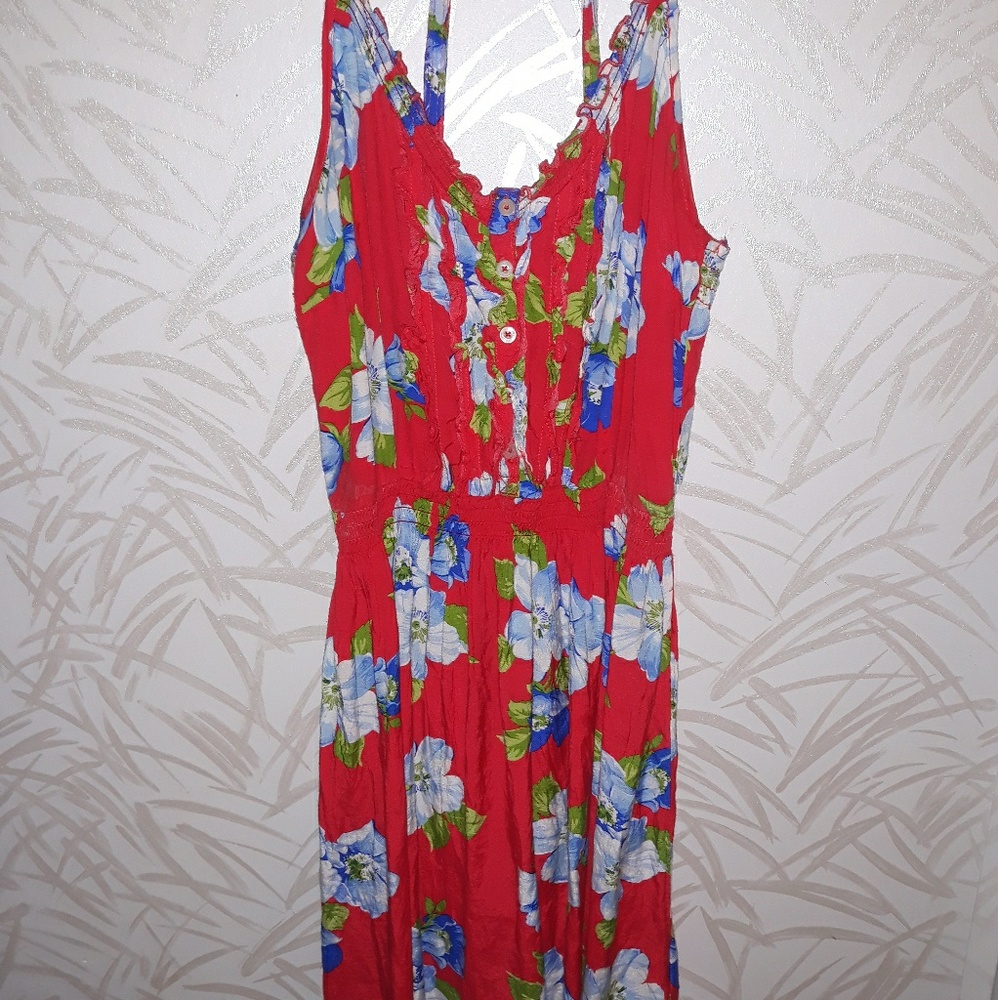 Adorable Hollister Sun dress - Picture 2 of 5
